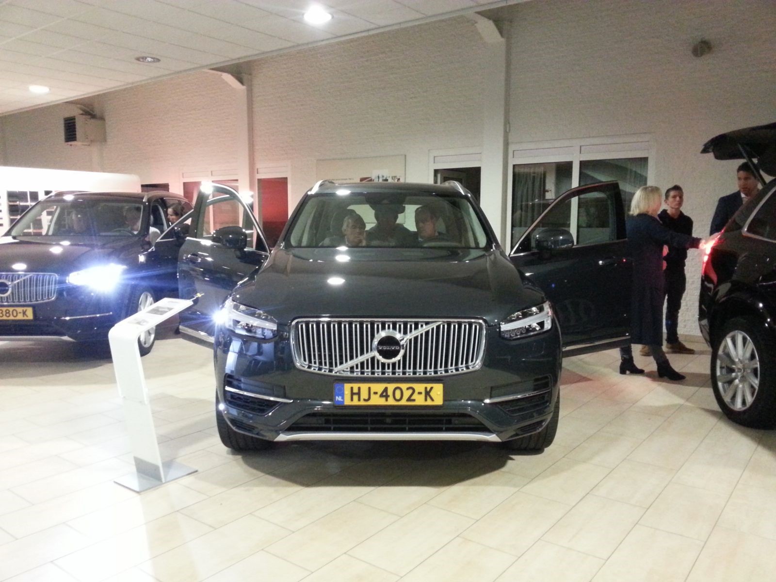 De nieuwe Volvo XC90 overtreft alle verkoopverwachtingen en maakt in 2016 kans op de titel Car of the Year.