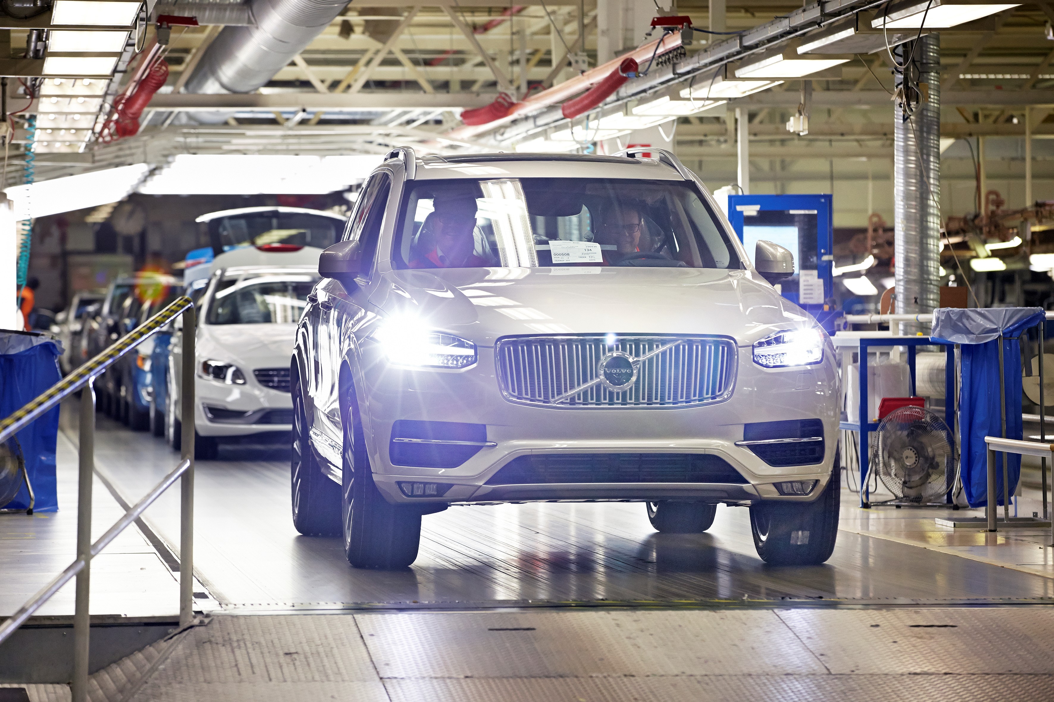 Volvo kondigt aan een nieuwe fabriek in de Verenigde Staten te gaan bouwen ter ondersteuning van het US Revival Plan.