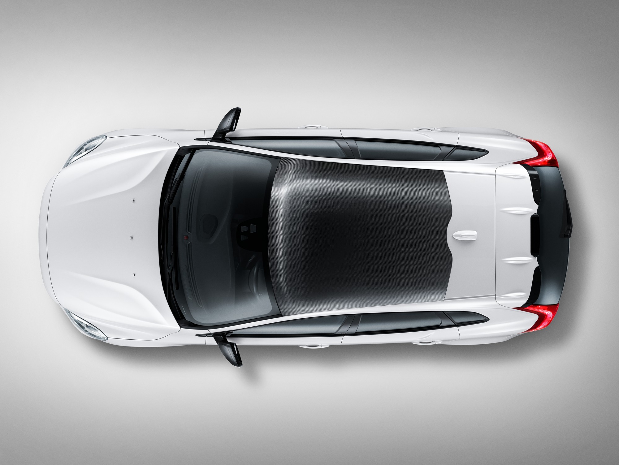 Volvo gaat in gelimiteerde oplage een 'Carbon Edition' van de V40 bouwen. De naam zegt het al: in de auto zit carbon verwerkt. En hij komt ook met 20% bijtelling.