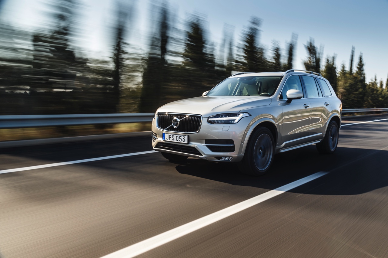 Autotest met nieuwe Volvo XC90 T8 Twin Engine en XC90 D5 AWD. Ale ins-and-outs in de rijtest tijdens de persintroductie in Barcelona.