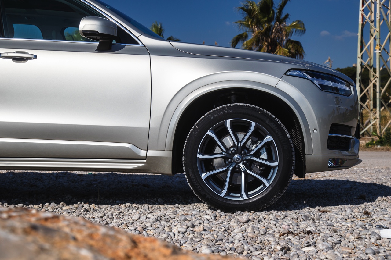 Autotest met nieuwe Volvo XC90 T8 Twin Engine en XC90 D5 AWD. Ale ins-and-outs in de rijtest tijdens de persintroductie in Barcelona.