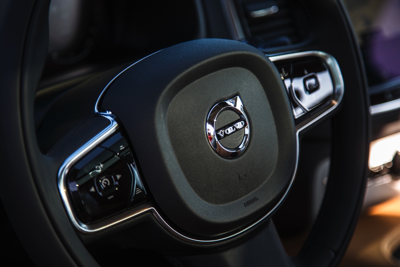 Autotest met nieuwe Volvo XC90 T8 Twin Engine en XC90 D5 AWD. Ale ins-and-outs in de rijtest tijdens de persintroductie in Barcelona.