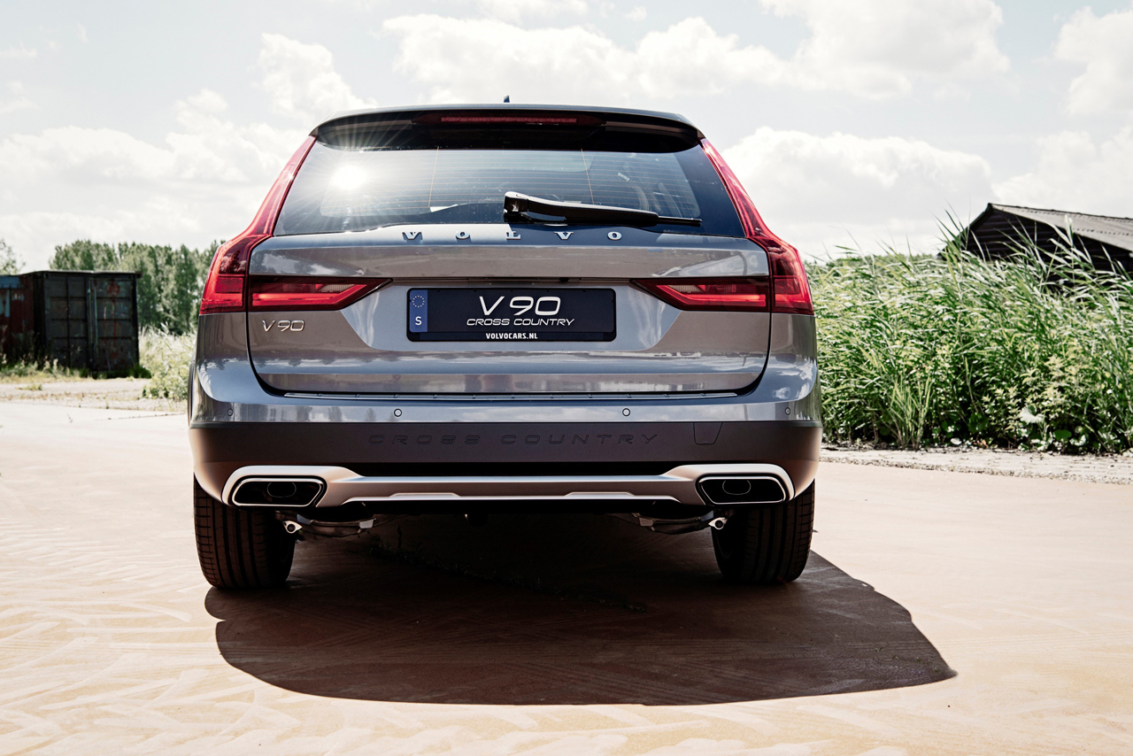 Volvo heeft een aantrekkelijke 90th Anniversary Edition van de V90, V90 Cross Country en XC90.