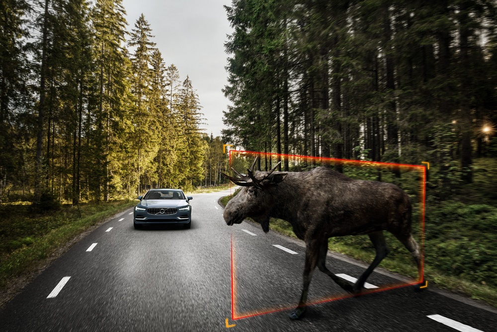 Om de algemene verkeersveiligheid verder te verhogen, wil Volvo samenwerken met overheden en andere autofabrikanten. De samenwerking gaat dan vooral om het delen van data.
