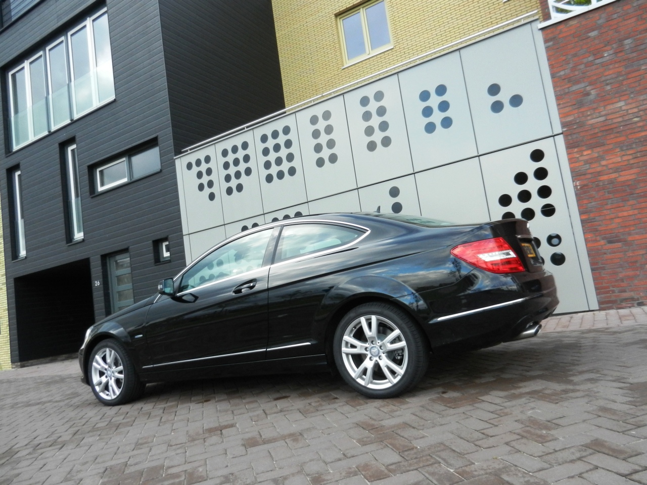 Mercedes introduceert Spring Summer Collection met 2000, 3000 en 6000 euro voordeel op nieuwe Mercedes-Benz modellen.