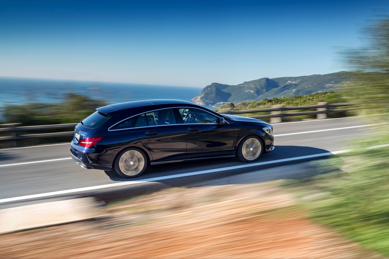Prijzen en uitvoeringen nieuwe Mercedes-Benz CLA bekend. De CLA is er nu vanaf 34.295 euro en komt als 180d BlueEFFICIENCY met 21% bijtelling voordeliger uit de hoek.