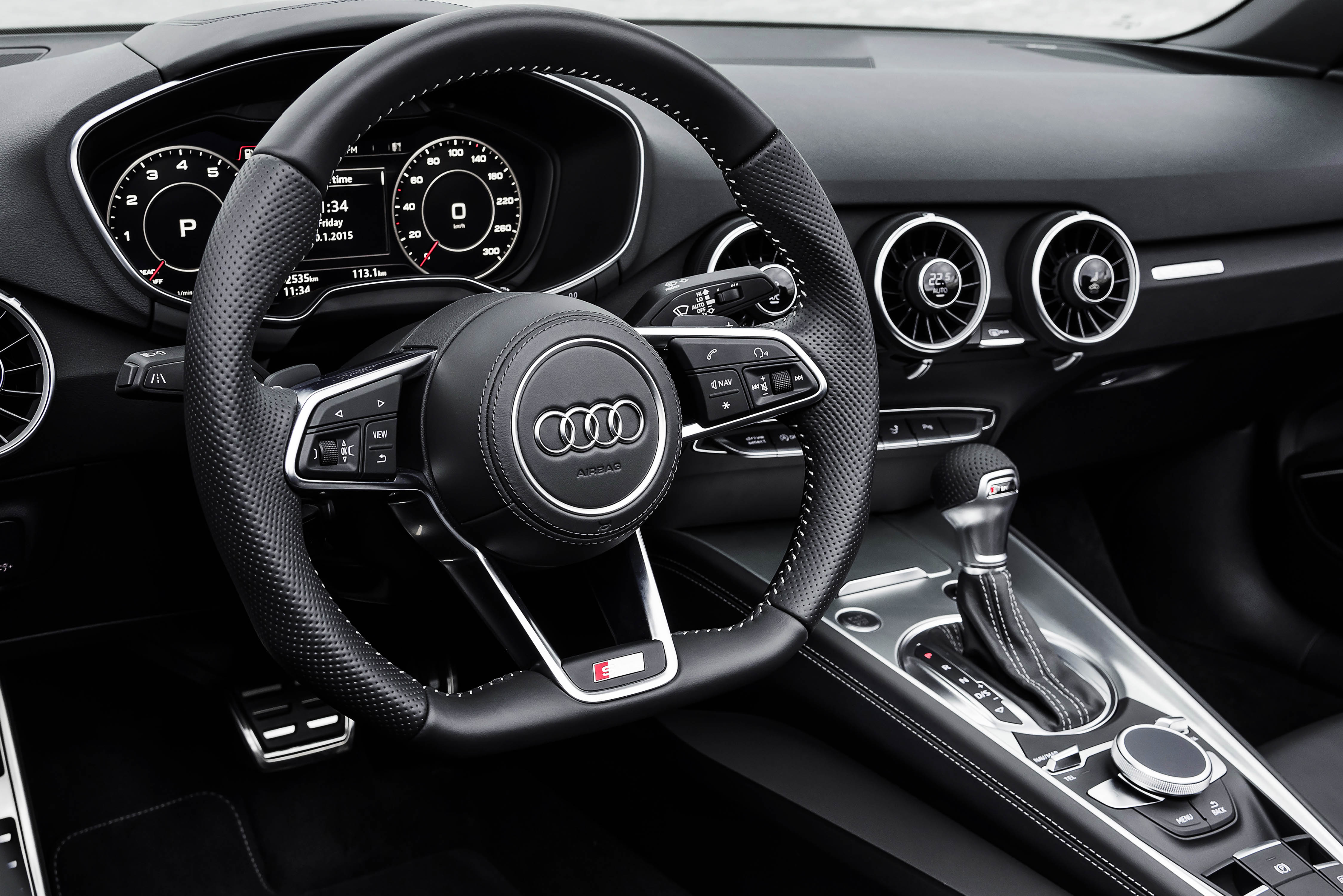 Audi TT Roadster krijgt later in 2015 het sportieve topmodel TTS Roadster met 310 pk sterke 2.0 TFSI.