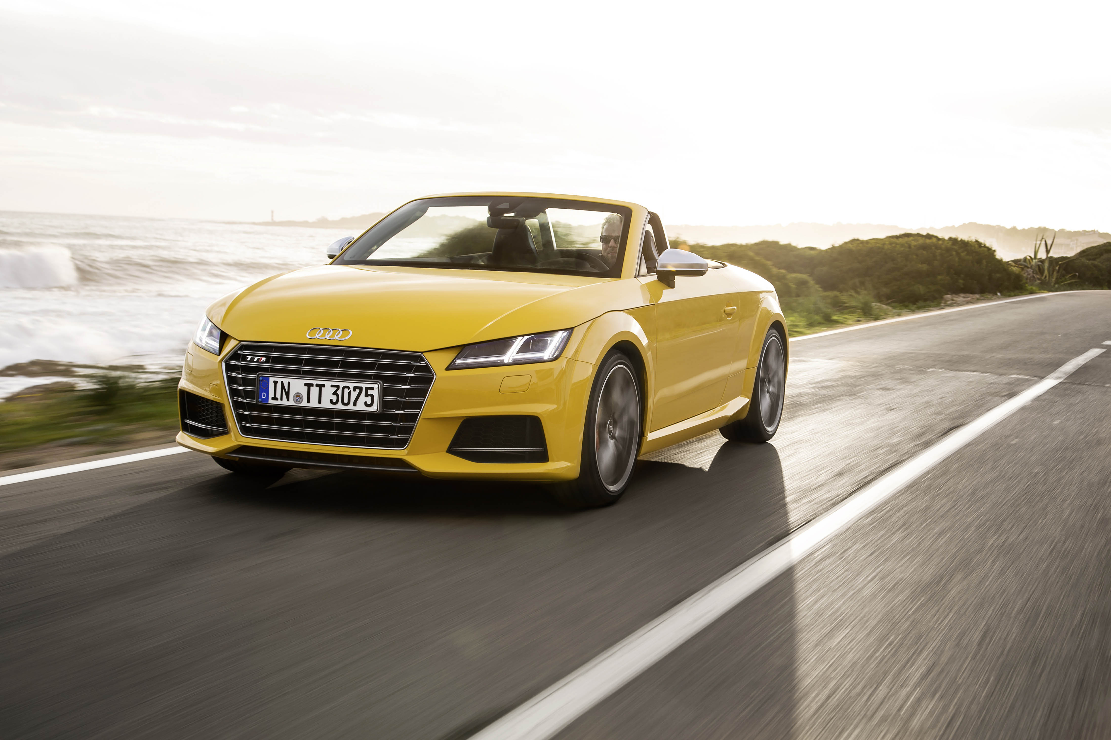 Audi TT Roadster krijgt later in 2015 het sportieve topmodel TTS Roadster met 310 pk sterke 2.0 TFSI.