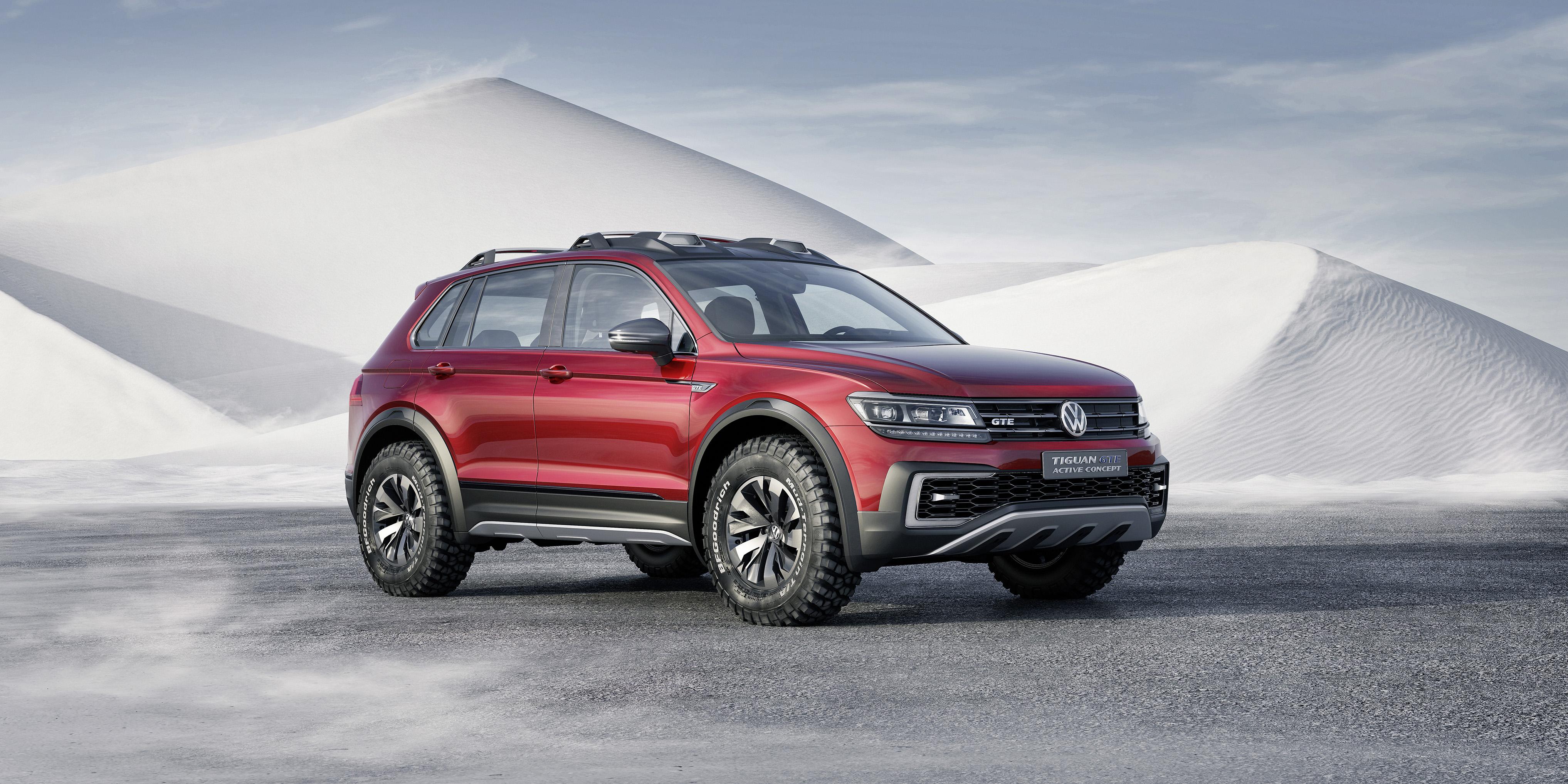 Op de Detroit Auto Show introduceert Volkswagen de Tiguan GTE als studiemodel. De Tiguan GTE Active Concept verwijst ook naar de Tiguan met verlengde wielbasis die voor Amerika bestemd is.