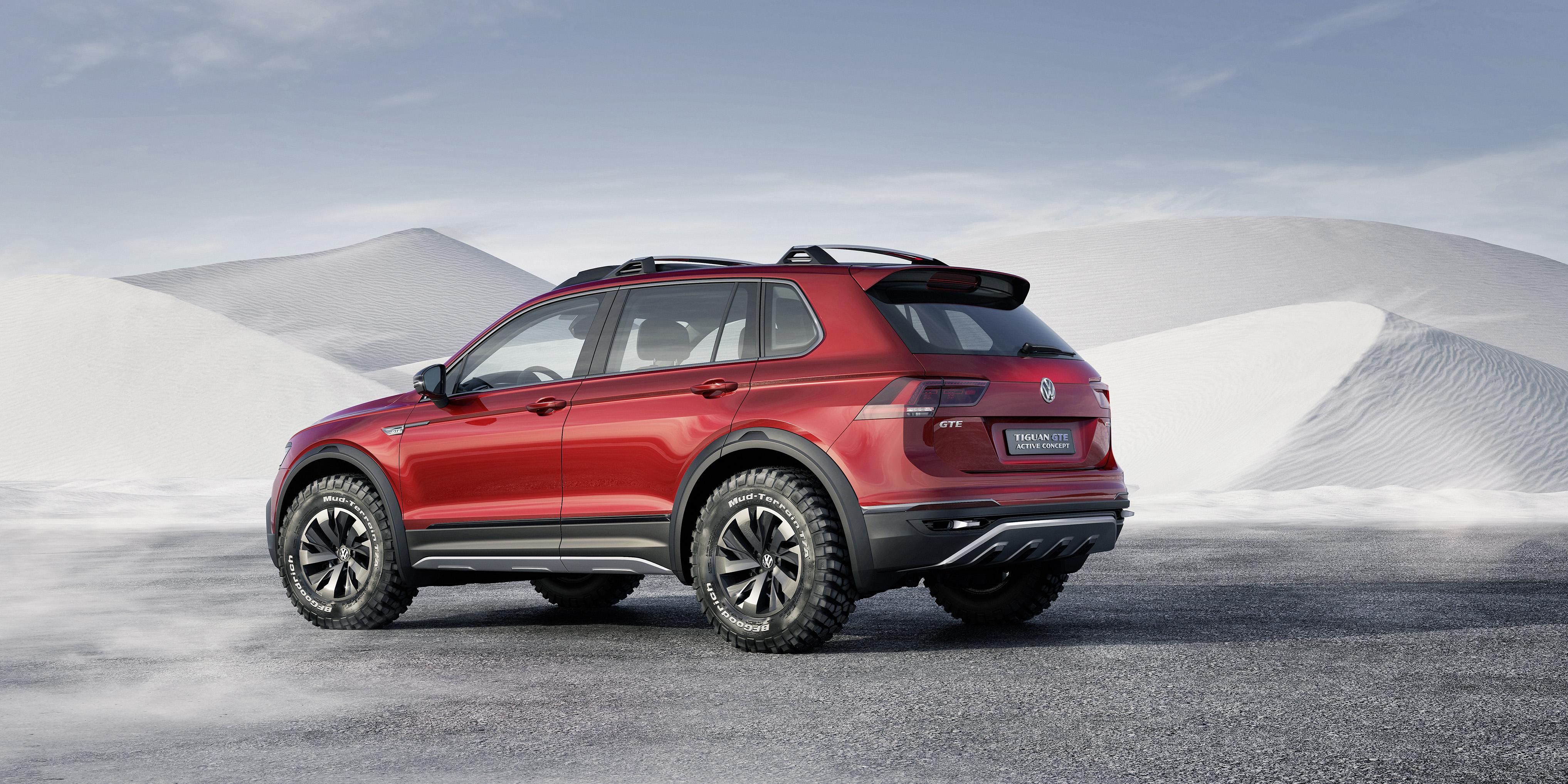Op de Detroit Auto Show introduceert Volkswagen de Tiguan GTE als studiemodel. De Tiguan GTE Active Concept verwijst ook naar de Tiguan met verlengde wielbasis die voor Amerika bestemd is.