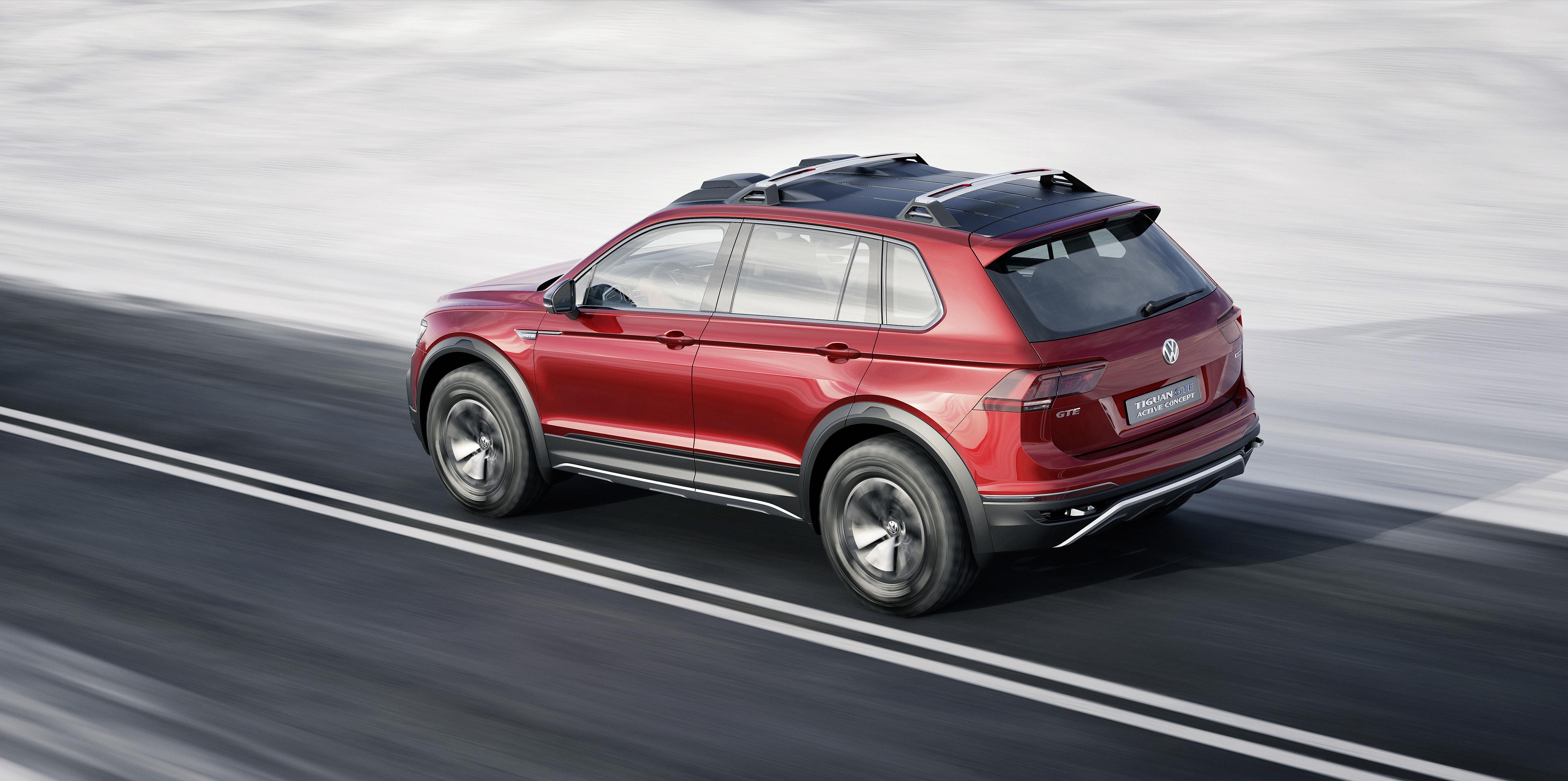 Op de Detroit Auto Show introduceert Volkswagen de Tiguan GTE als studiemodel. De Tiguan GTE Active Concept verwijst ook naar de Tiguan met verlengde wielbasis die voor Amerika bestemd is.