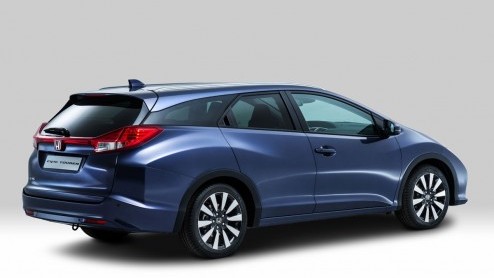 Nieuwe auto's en primeurs van nieuwe modellen in 2014. Van Alfa Romeo tot en met Lexus. Welke auto's kun je verwachten?