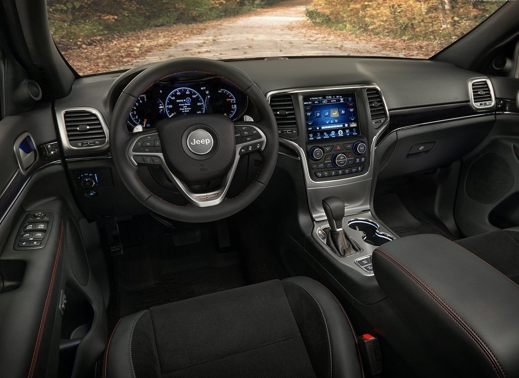 Jeep geeft de Grand Cherokee een tweede facelift voor modeljaar 2017, samen met updates voor de Trailhawk, Summit en SRT.