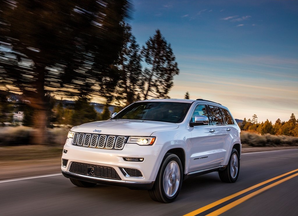 Jeep geeft de Grand Cherokee een tweede facelift voor modeljaar 2017, samen met updates voor de Trailhawk, Summit en SRT.