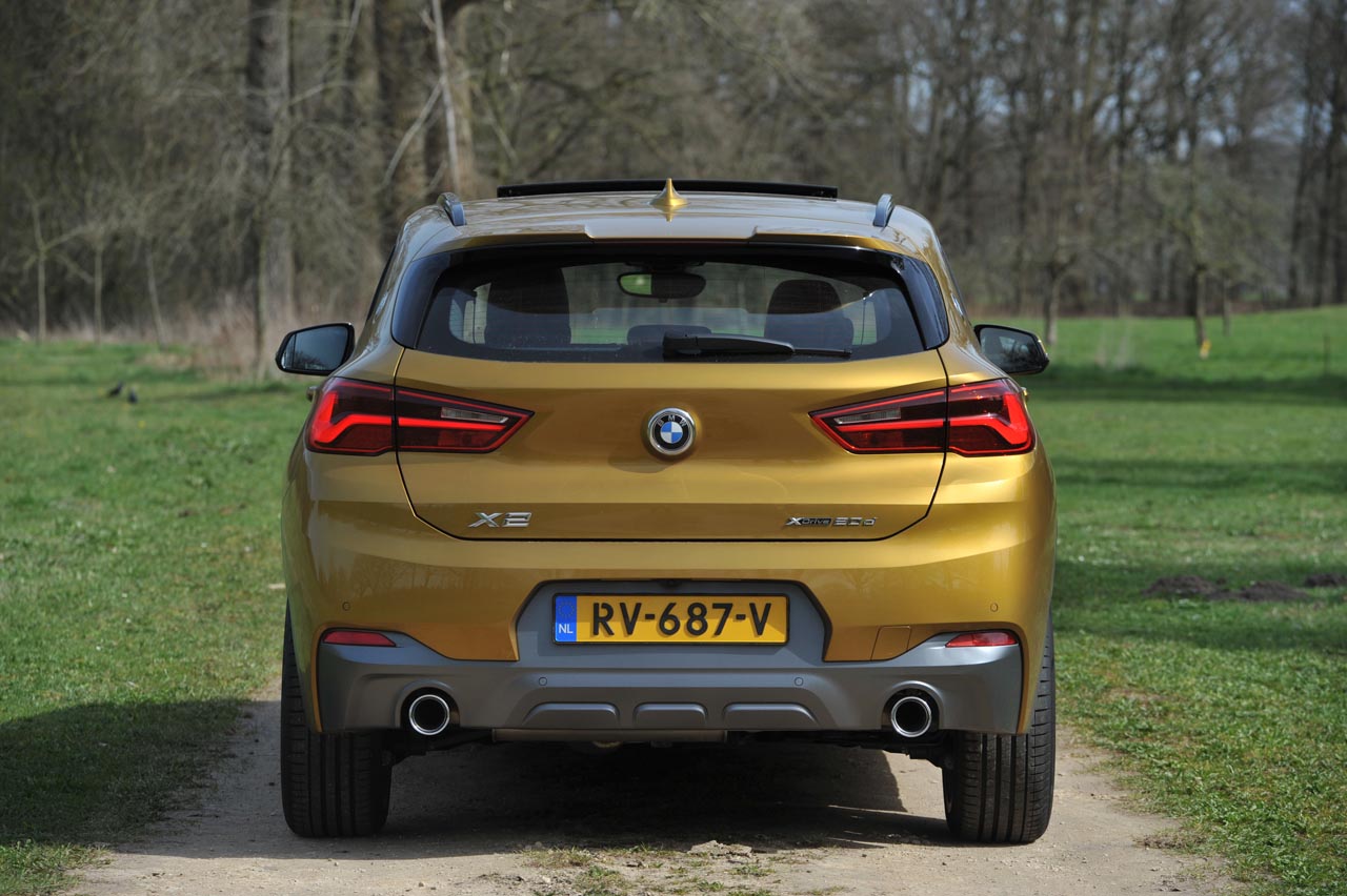 BMW komt met de X2 op dezelfde basis als de X1. Het model is meer een crossover dan een SUV.
