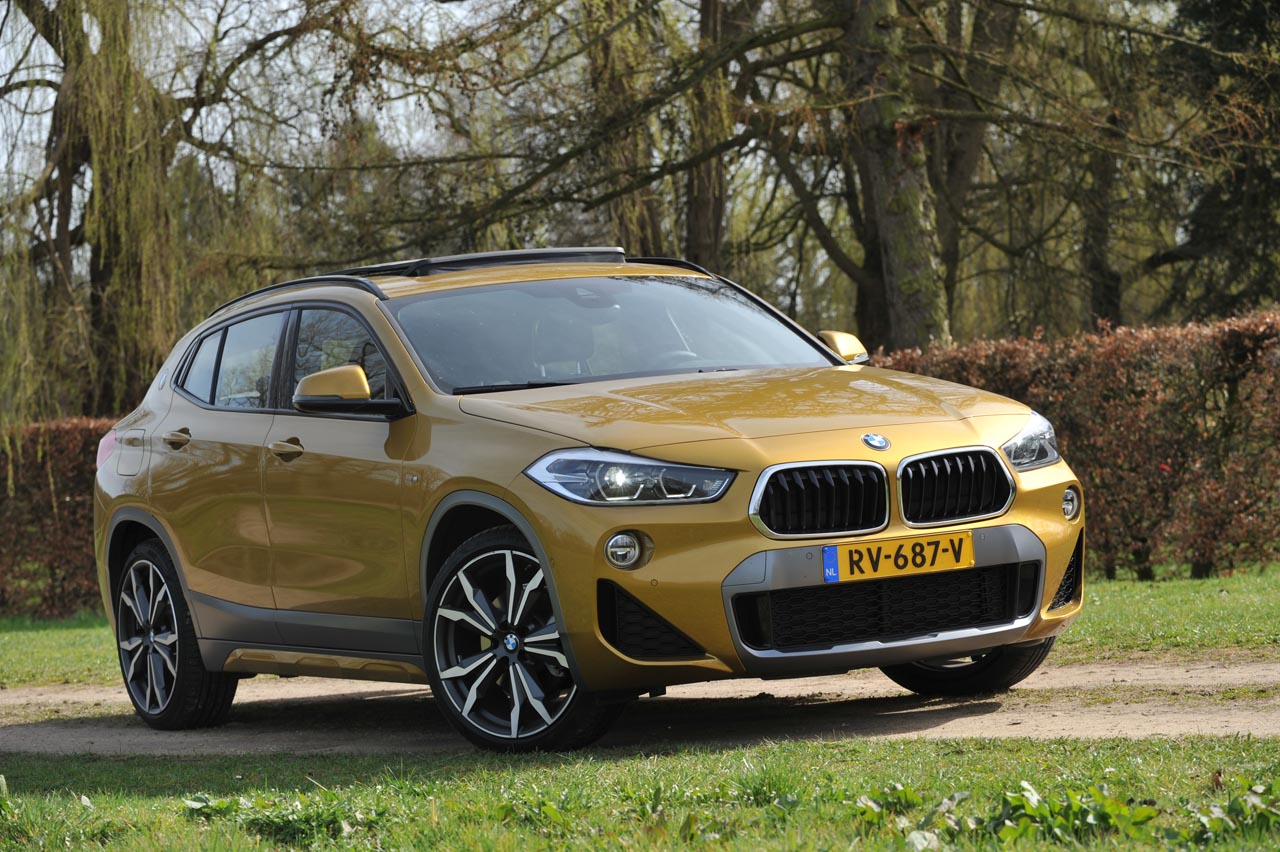 BMW komt met de X2 op dezelfde basis als de X1. Het model is meer een crossover dan een SUV.