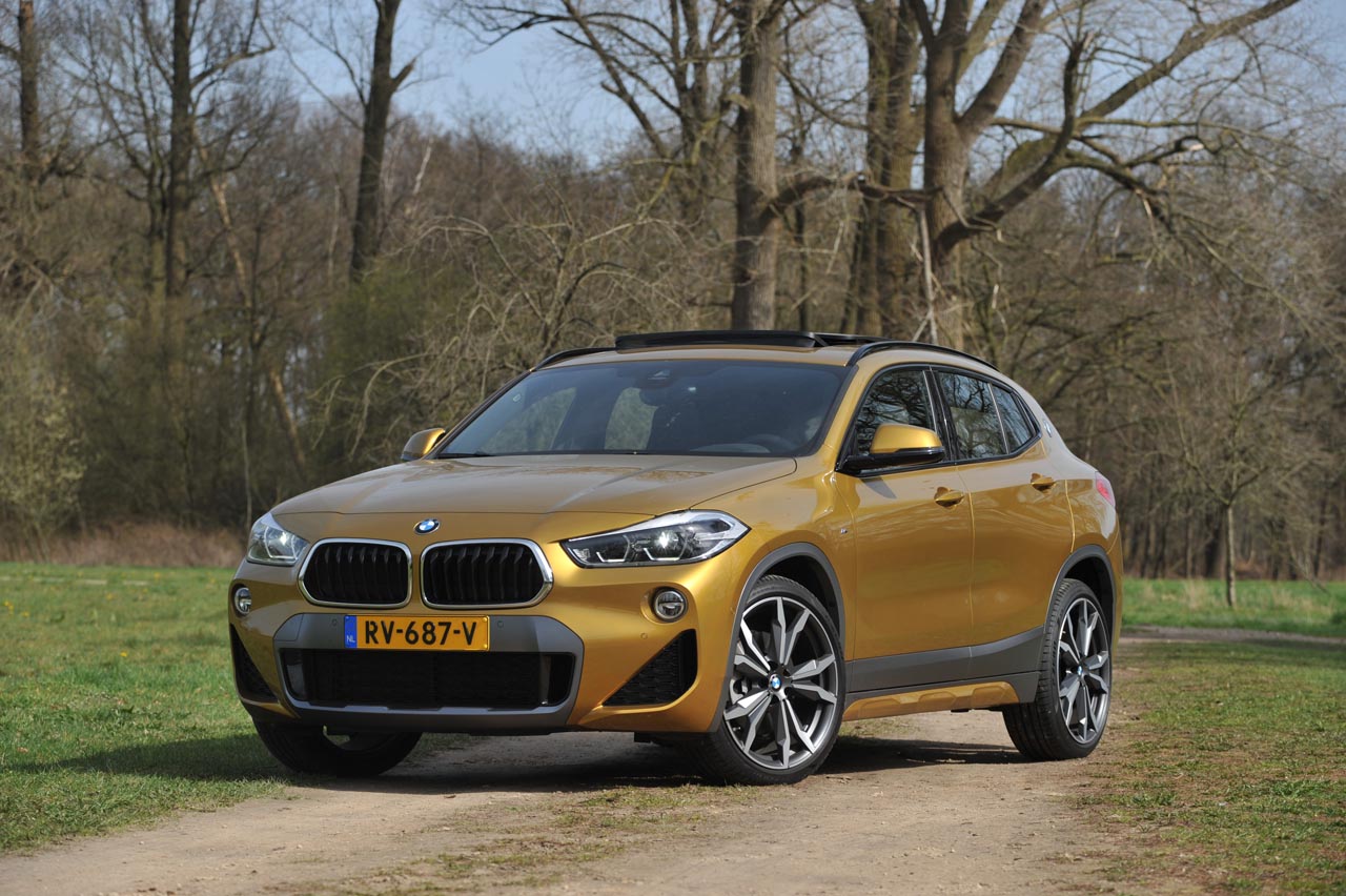 BMW komt met de X2 op dezelfde basis als de X1. Het model is meer een crossover dan een SUV.