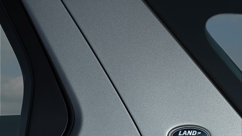 Meld je hier aan voor alle ins and outs over de Land Rover Discovery Sport, de nieuwe veelzijdige compacte SUV. Alle informatie over de nieuwe generatie Discovery.