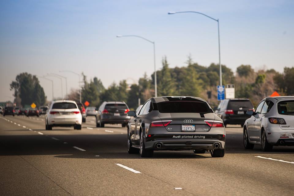 Zelfrijdende Audi A7 Sportback van Silicon Valley naar Las Vegas gereden voor CES 2015.