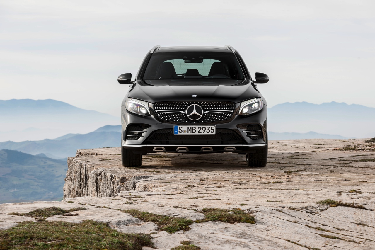 Mercedes voegt een zescilinder toe aan het gamma van de GLC. De 3.0 V6 biturbo is voorbehouden aan de Mercedes-AMG GLC 43 4Matic.