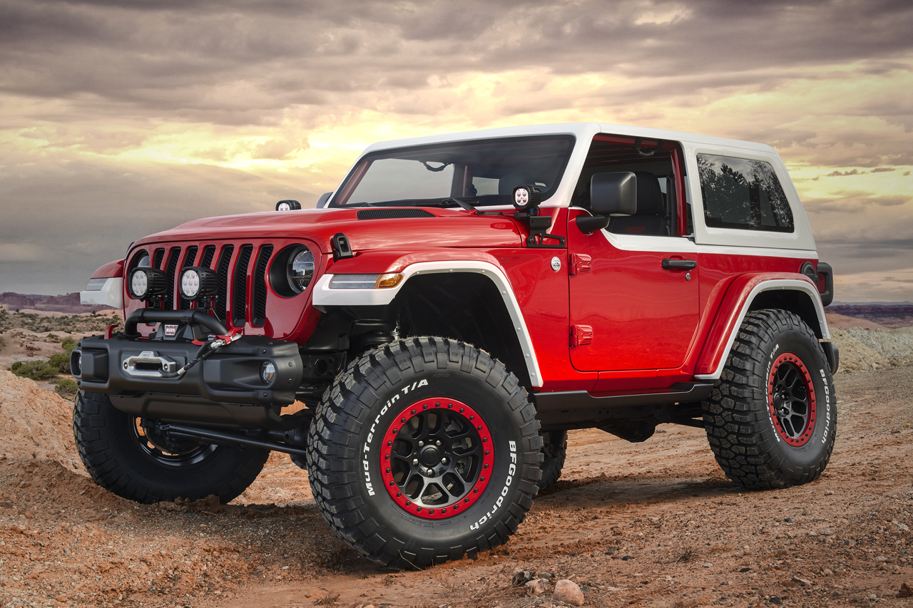 Jeep presenteert traditioneel rond Pasen zeven opgeleukte modellen, deze keer van de Wrangler, Renegade en oude Wagoneer.