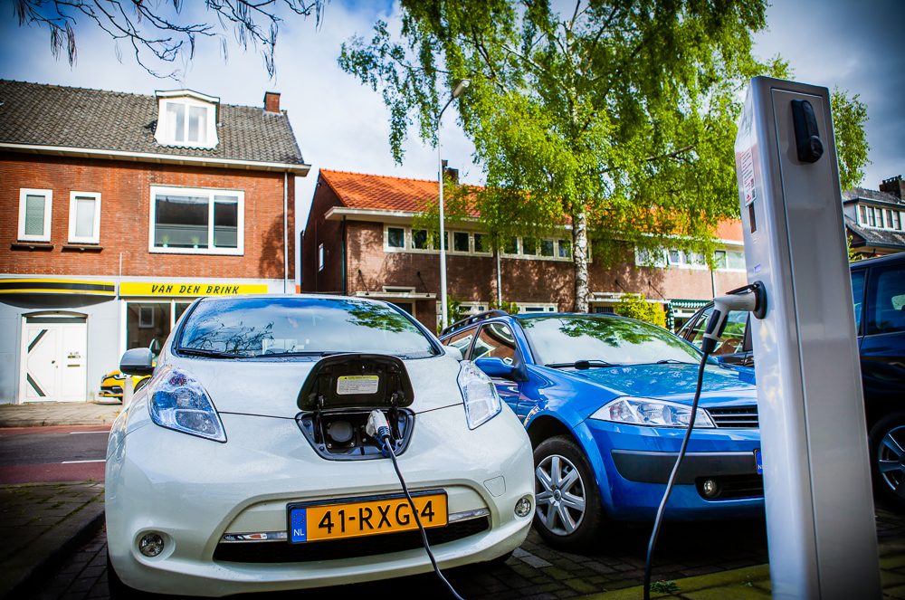 Coalitie presenteert voorstel voor AutoBrief 2 aan kabinet en Tweede Kamer om richting te geven aan de autobelastingen van 2017 tot en met 2020.