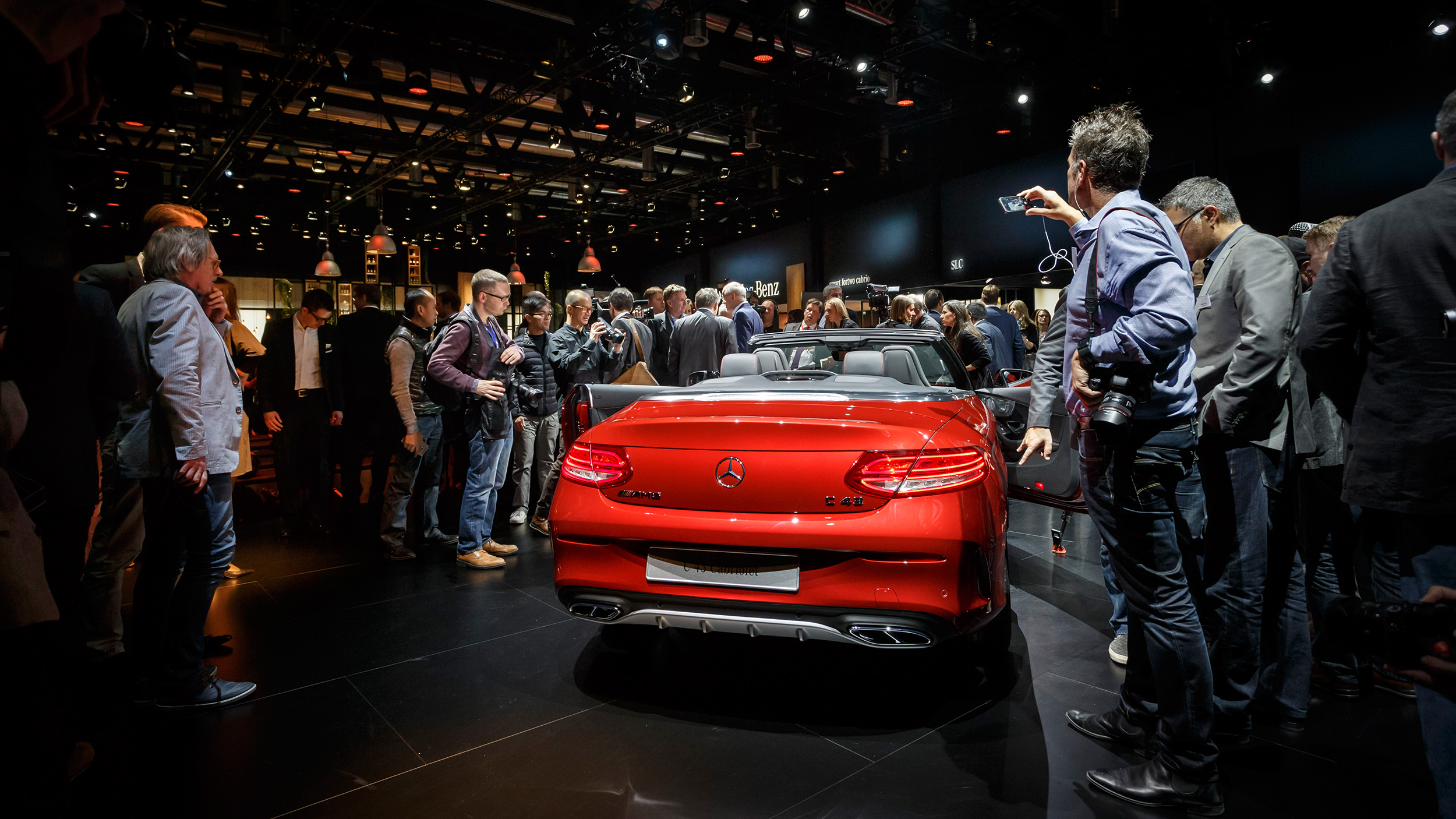 Mercedes-Benz onthult de C-Klasse Cabriolet op de Autosalon van Geneve en introduceert de cabriolet vanaf de zomer in Nederland.