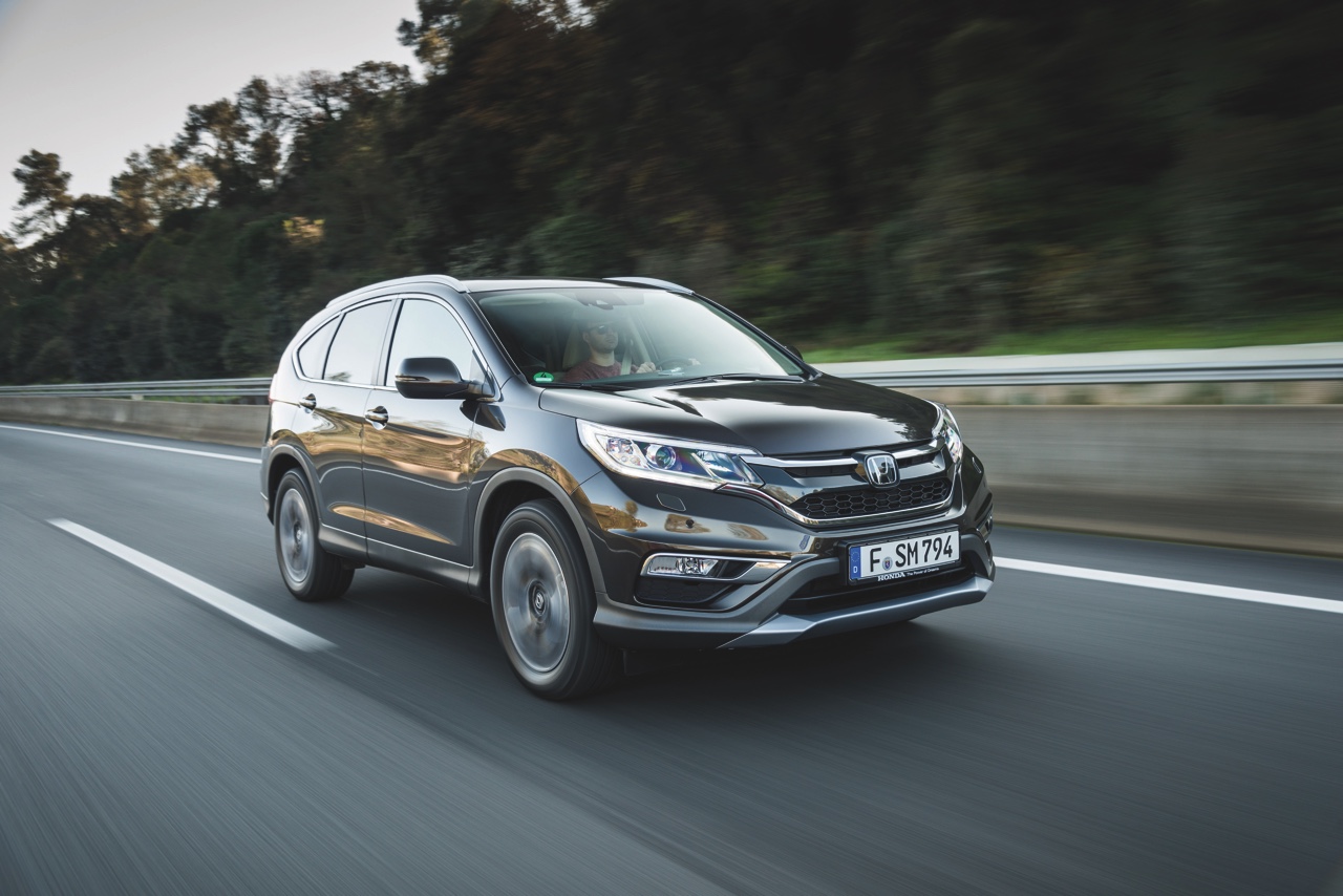 Nieuwe Honda CR-V modeljaar 2015 staat vanaf de zomer bij de Nederlandse dealers en is sterker, luxer en voordeliger dan zijn voorganger.