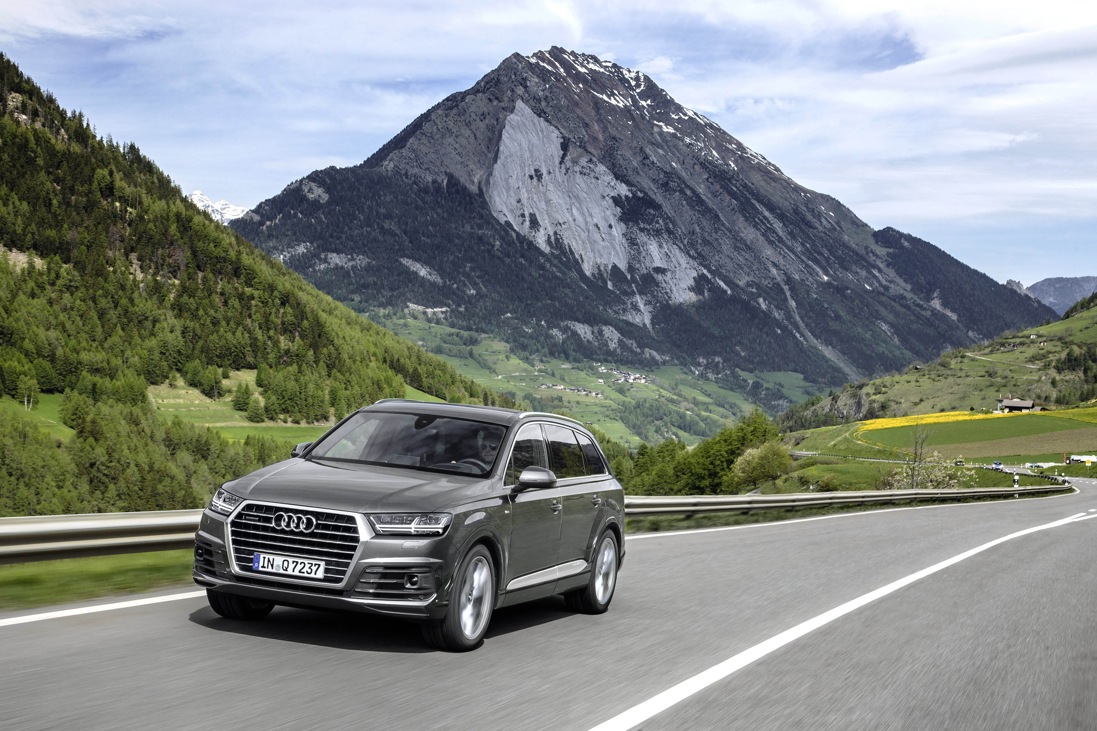 Audi Q7 nu ook beschikbaar als Q7 ultra met 3.0 TDI 218 pk en quattro vierwielaandrijving.