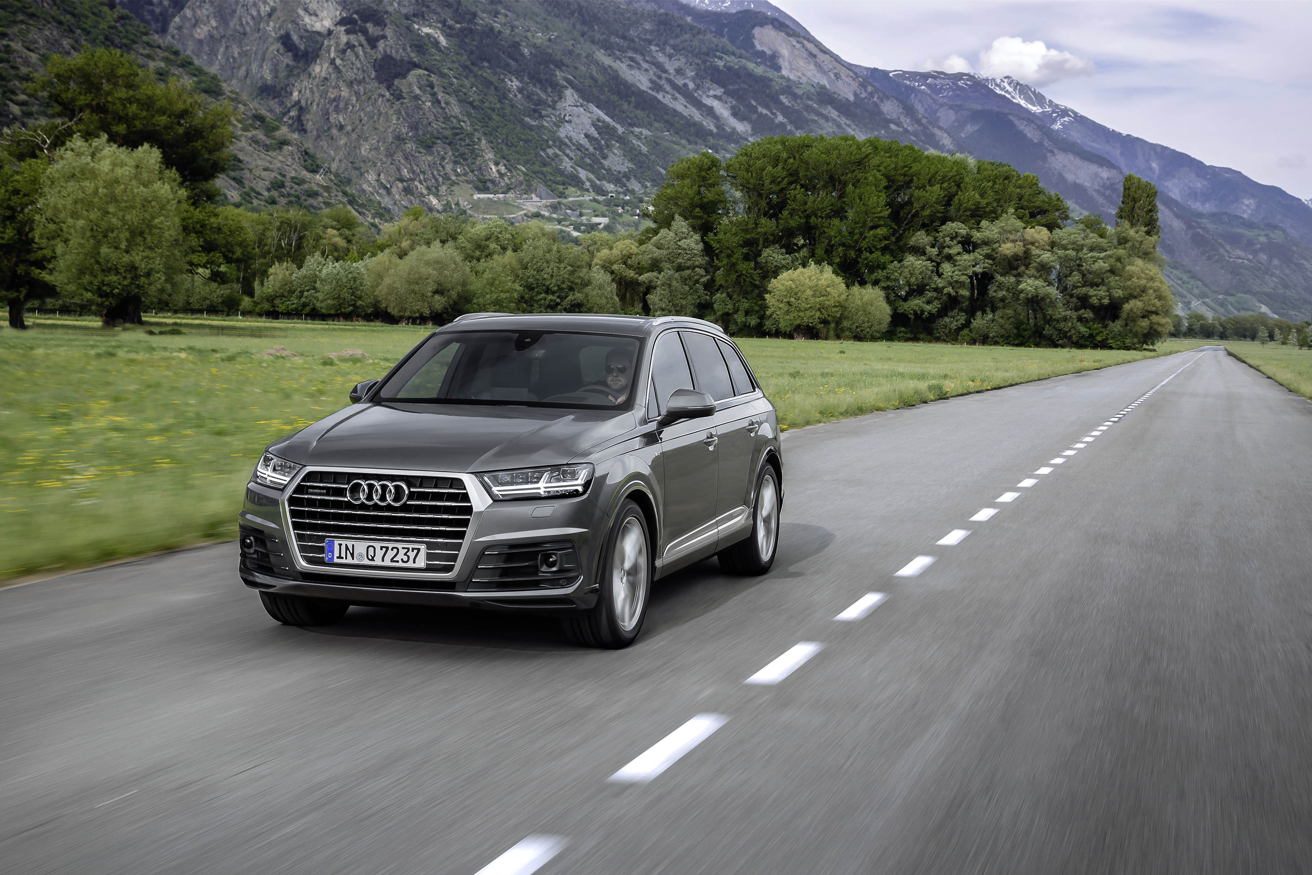 Audi Q7 nu ook beschikbaar als Q7 ultra met 3.0 TDI 218 pk en quattro vierwielaandrijving.