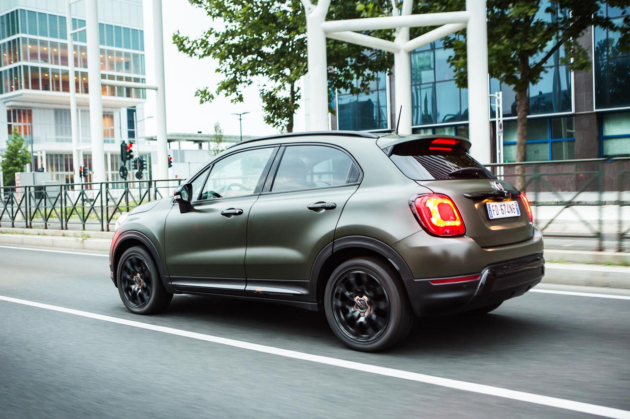 Fiat brengt een speciale editie van de 500X, de S-design met tal van zwarte accenten.