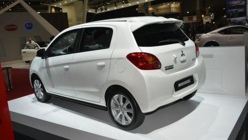 In navolging van Thailand en Japan laat Mitsubishi nu Europa kennismaken met de Mirage. De nieuwe, compacte stadsauto komt begin 2013 op de markt en scoort met slechts 92 gram CO2 en een vanafprijs va