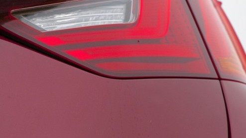 In 2006 introduceerde Lexus met de GS450h de eerste hybridesedan in de hogere middenklasse. Lange tijd had die luxe Japanner het rijk alleen. Binnenkort staat de nieuwe generatie aan de start en die v