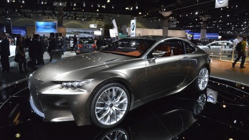 Het is je misschien al opgevallen, de LA Auto Show is in volle gang. Het is een bijzonder jaar voor de organisatie, want er staan meer primeurs dan ooit. Kijk en geniet van al het moois op automobiel 