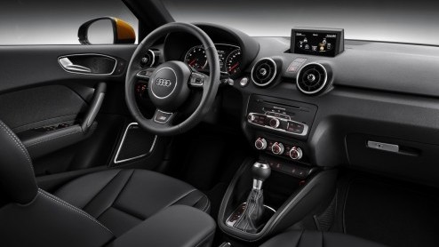 Na nog geen anderhalf jaar heeft de Audi A1 er een broertje bij, de A1 Sportback. Audi kennende staat die carrosserievariant voor mr ruimte en twee extra deuren. Hoe is dat in de nieuwe variant van