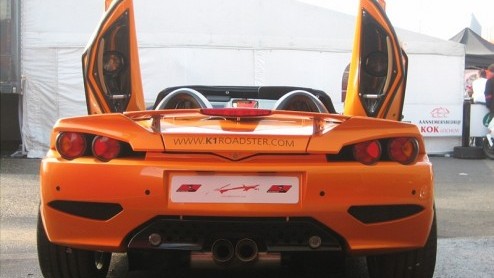 Op een regenachtig Circuit Park Zandvoort is het nieuwe A1 Grand Prix seizoen van start gegaan. Autovandaag was er natuurlijk bij. Jeroen Bleekemolen en Arie Luyendijk jr. gaan proberen de Nederlandse