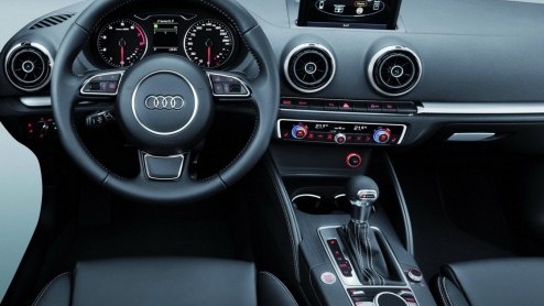 Het duurt niet lang meer voordat de nieuwe Audi A3 wordt gepresenteerd. Toch kan niet iedereen het geduld meer opbrengen en zijn er al beelden van de nieuwe compacte middenklasser gelekt. Waaronder di