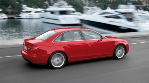 Audi breidt het leveringsprogramma van de A4 uit met de 2.0 TDI in 120 pk uitmonstering. Deze nieuwe commonrail instap-diesel heeft voldoende pit en zit daartegen een laag brandstofverbruik tegen over