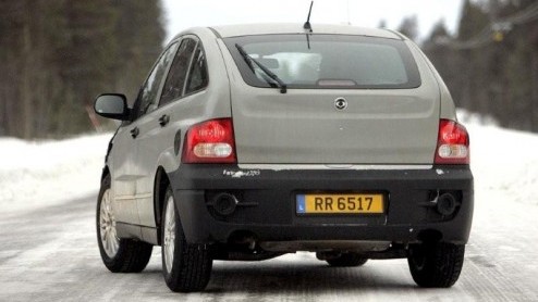 Ssangyong geeft de Actyon een letterlijke facelift. Deze grondlegger van de SUV-coupe kan niet op ieders goedkeuring rekenen, maar dankzij een opfrisser van het front moet de Actyon weer meer de wegen