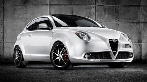 Alfa introduceert het Pack QV Sportiva op de MiTo en Giulietta. Dit sportpakket benadert de looks van de echte QV-topmodellen vanaf 1350 euro meerprijs. Laat maar zien!