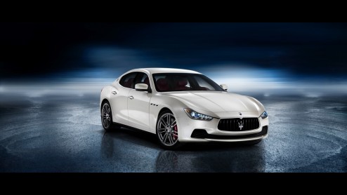 Maserati heeft eerder dit jaar in Shanghai de Ghibli uit de doeken gedaan. Vanaf augustus staat hij bij de dealer. Prijzen beginnen bij 80.376 euro.
