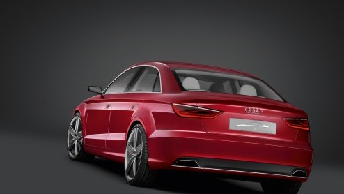 Audi maakt de A3 concept officieel. Hij debuteert als sedan, aangezien die carrosserievariant ook voor de compacte middenklasser is weggelegd. Bescheiden als de Duitsers zijn zit er een dijk van een v