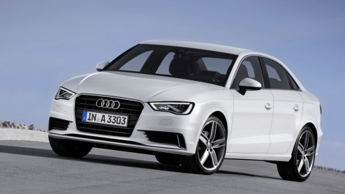 Autotest van Audi A3 Limousine, de nieuwe vierdeurs A3 Sedan die dit najaar bij de dealer staat. Iets sportiever dan de andere A3's, maar met een vleugje chique.