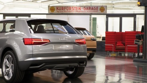 Nieuwe Audi Q7 pakt het helemaal anders aan, zowel qua design als techniek. Door gebruik van aluminium zo'n 300-400 kg lichter dan voorganger.