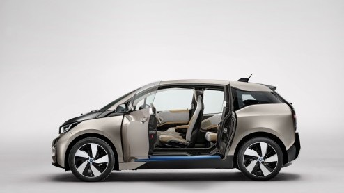 BMW i3 en i8 onthuld tijdens persconferentie IAA Frankfurt 2013.