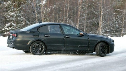 De succesvolle 5-serie van BMW staat nog niet direct op het punt om opgevolgd te worden, maar BMW is al wel met de ontwikkeling van de nieuwe 5-serie begonnen. Deze nieuwe 5 krijgt naar verluidt een