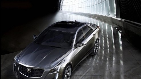 Cadillac presenteert in New York de vernieuwde CTS.