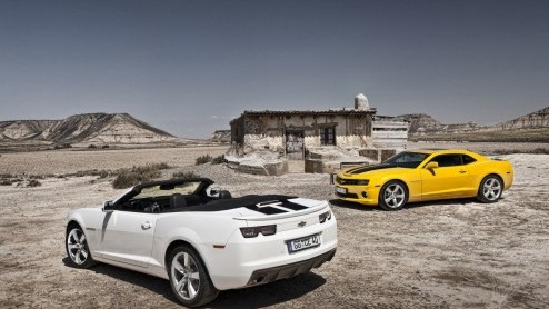 De Chevrolet Camaro is van oorsprong een echte Amerikaanse muscle car. Chevrolet Nederland gaat de auto nu ook officieel leveren in ons land. Er zijn echter wel wat aanpassingen gedaan om de auto in E