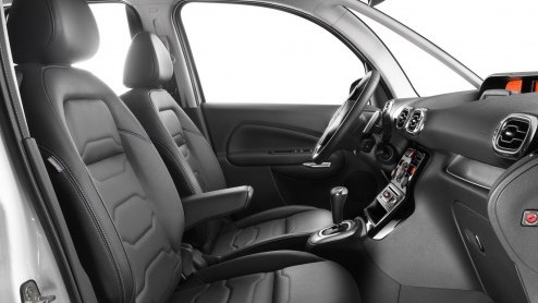 Citron heeft vorig jaar op de Autosalon van Parijs de vernieuwde C3 Picasso gepresenteerd. De auto is inmiddels bij de dealer gearriveerd en draagt een gunstiger prijskaartje. De vernieuwde C3 Picass