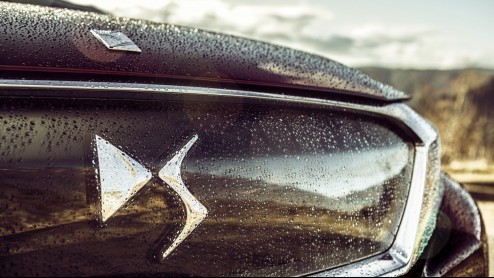 De in China onthulde Citroen DS Wild Rubis heeft een groen hart, hij is met een 1.6 liter benzinemotor en een elektromotor aan zet een plug-in hybride.
